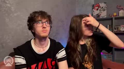 Philipp and Este online show from 06/24/26, 12:42