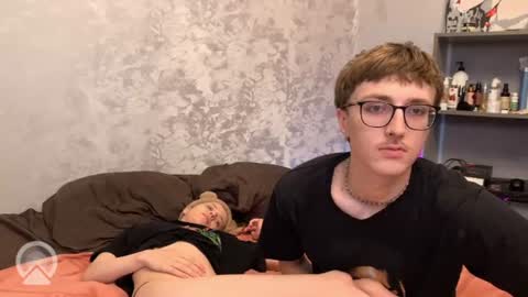Philipp and Este online show from 07/20/26, 10:39