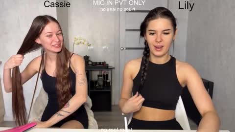 wiwi clap clap cat baby girl online show from 02/09/26, 10:30