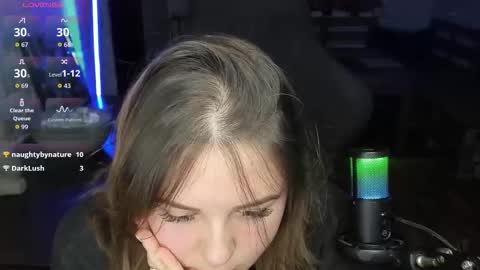 Snapshot of x_nirvana_x chatting on 09/26/25, 01:20 LOVE NERDS ONLY online show from 09/26/25, 01:20