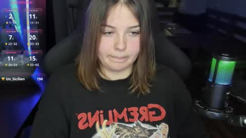 Snapshot of x_nirvana_x chatting on 09/27/25, 05:01 LOVE NERDS ONLY online show from 09/27/25, 05:01