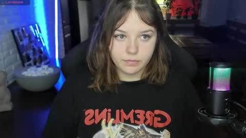 Snapshot of x_nirvana_x chatting on 10/07/25, 04:31 LOVE NERDS ONLY online show from 10/07/25, 04:31