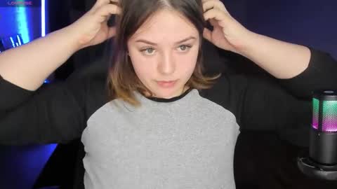 Snapshot of x_nirvana_x chatting on 10/18/25, 03:53 LOVE NERDS ONLY online show from 10/18/25, 03:53