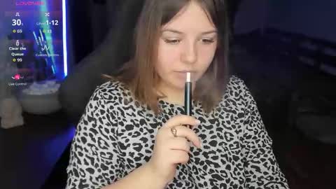 Snapshot of x_nirvana_x chatting on 10/20/25, 12:33 LOVE NERDS ONLY online show from 10/20/25, 12:33