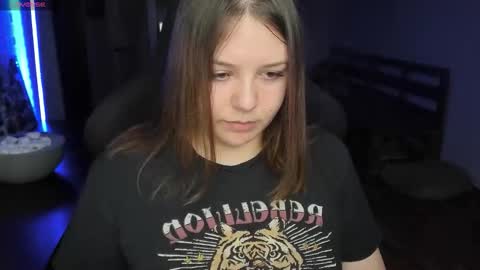 Snapshot of x_nirvana_x chatting on 10/27/25, 02:48 LOVE NERDS ONLY online show from 10/27/25, 02:48