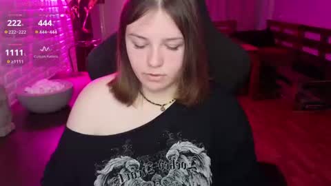 LOVE NERDS ONLY online show from 06/26/26, 02:49