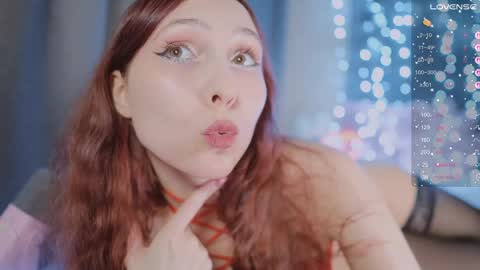 Snapshot of x_sexykitten666_x chatting on 03/29/26, 04:29 Lucy online show from 03/29/26, 04:29