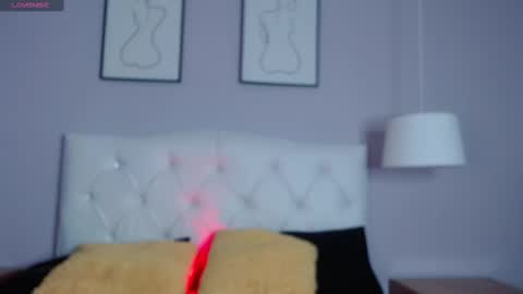 Snapshot of xaander_ chatting on 09/22/25, 03:08 aurora  online show from 09/22/25, 03:08