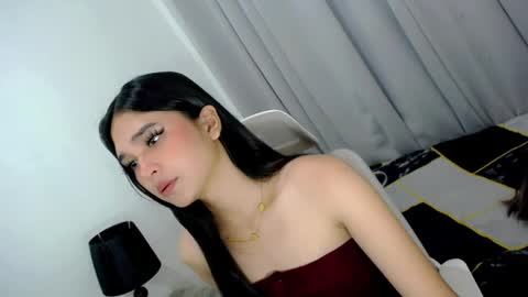 Snapshot of xairah_doux chatting on 04/08/26, 02:50 xairah_doux online show from 04/08/26, 02:50