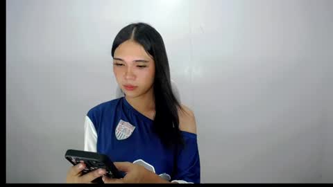 Snapshot of xairah_doux chatting on 04/22/26, 11:12 xairah_doux online show from 04/22/26, 11:12