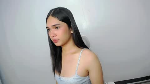 Snapshot of xairah_doux chatting on 05/15/26, 11:45 xairah_doux online show from 05/15/26, 11:45