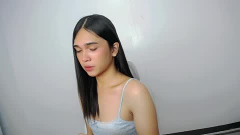 Snapshot of xairah_doux chatting on 05/16/26, 12:07 xairah_doux online show from 05/16/26, 12:07
