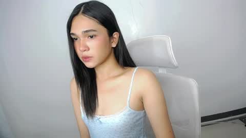Snapshot of xairah_doux chatting on 06/04/26, 02:28 xairah_doux online show from 06/04/26, 02:28
