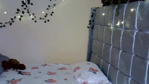 Snapshot of xalia_caramel chatting on 05/22/26, 02:19 Alexa online show from 05/22/26, 02:19