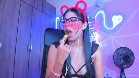 XALLYSONX online show from 01/31/25, 02:28