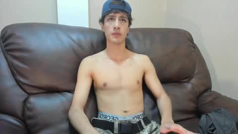 Snapshot of xam_collen chatting on 09/19/25, 03:02 xam_collen online show from 09/19/25, 03:02