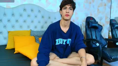 Snapshot of xam_collen chatting on 10/06/25, 02:36 xam_collen online show from 10/06/25, 02:36