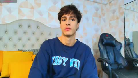 Snapshot of xam_collen chatting on 10/07/25, 01:19 xam_collen online show from 10/07/25, 01:19