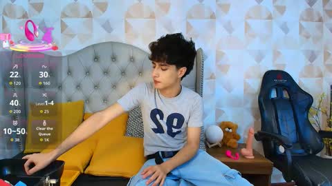 Snapshot of xam_collen chatting on 10/21/25, 02:40 xam_collen online show from 10/21/25, 02:40