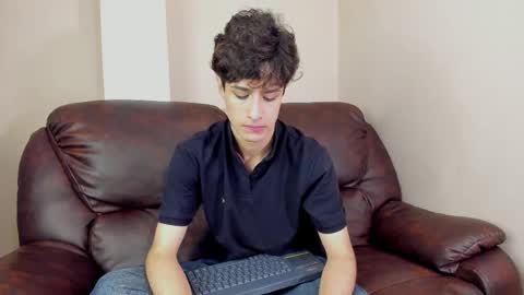 Snapshot of xam_collen chatting on 11/21/25, 03:44 xam_collen online show from 11/21/25, 03:44