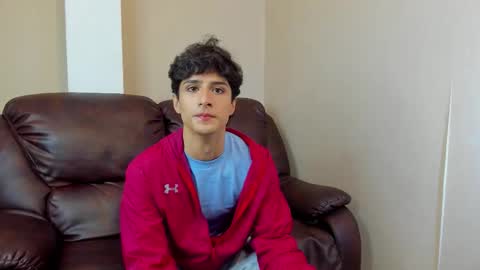 Snapshot of xam_collen chatting on 12/16/25, 04:45 xam_collen online show from 12/16/25, 04:45