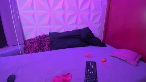 Snapshot of xamabtlee0107 chatting on 09/16/25, 04:57 xamabtlee0107 online show from 09/16/25, 04:57