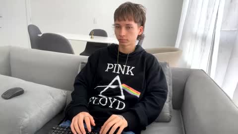 Xam online show from 01/27/25, 06:09