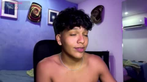 Snapshot of xander_bonnet1 chatting on 12/05/25, 02:36 Xander bonnet online show from 12/05/25, 02:36