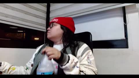 Snapshot of xander_taylor_ chatting on 10/25/25, 04:31 xander_taylor_ online show from 10/25/25, 04:31