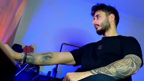 Snapshot of xandercagex chatting on 12/18/25, 08:20 XanderCageX online show from 12/18/25, 08:20