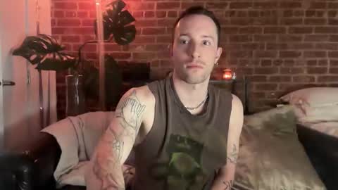 Snapshot of xanderxnyc chatting on 12/05/25, 12:08 xanderxnyc online show from 12/05/25, 12:08