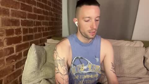 Snapshot of xanderxnyc chatting on 12/14/25, 08:09 xanderxnyc online show from 12/14/25, 08:09