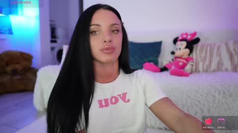 Alexandra online show from 05/31/26, 09:49