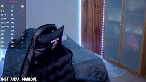 Snapshot of xanmndix chatting on 09/09/25, 07:24 Sasha online show from 09/09/25, 07:24