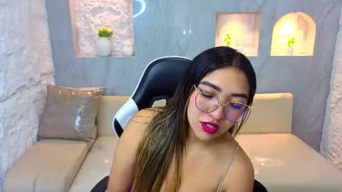 Live 1500am 2100pm COLOMBIAN HOUR online show from 06/13/26, 02:53