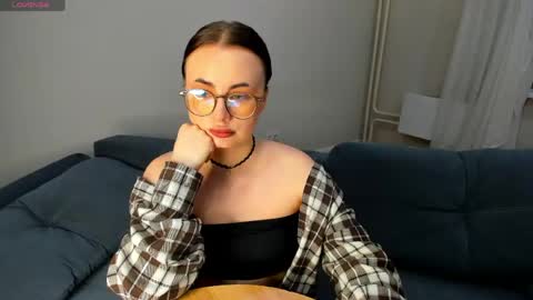 Snapshot of xapka_lapka chatting on 05/08/26, 07:41 Alice online show from 05/08/26, 07:41