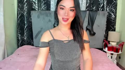 Snapshot of xaurora_fantacyx chatting on 01/25/25, 05:51 aurora online show from 01/25/25, 05:51