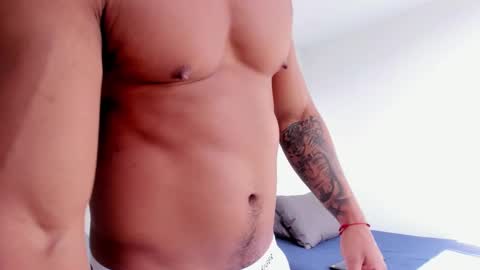 Xavier online show from 03/08/25, 02:51