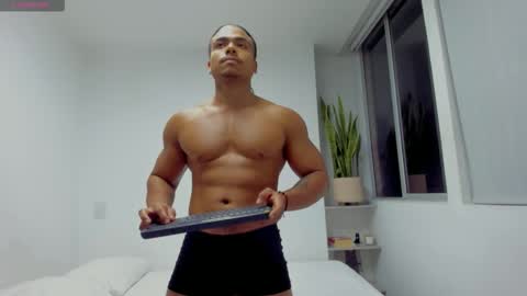 Xavier online show from 11/01/25, 01:51