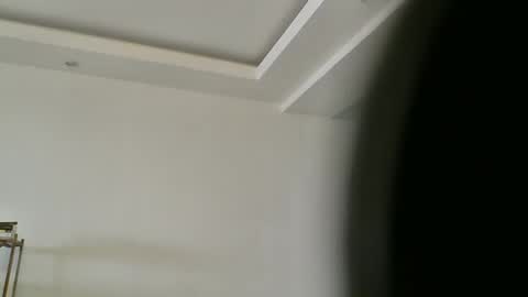 Snapshot of xavii31 chatting on 11/10/25, 05:45 xavii31 online show from 11/10/25, 05:45