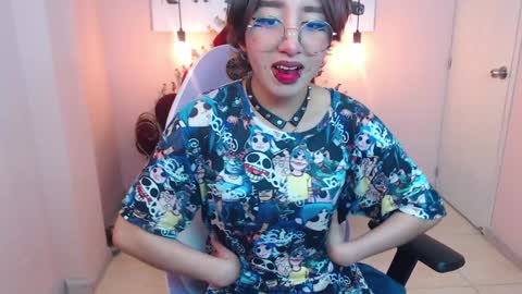 Xayah online show from 01/18/25, 01:40