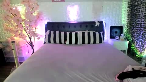 b 3 online show from 06/11/26, 02:53