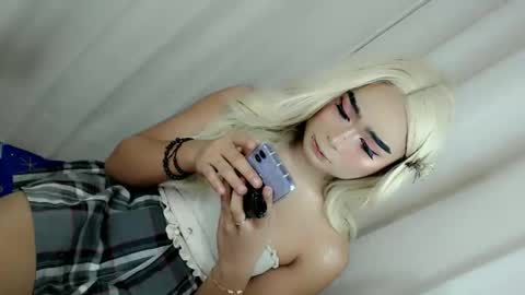 Snapshot of xchinita_kyanggx chatting on 02/06/26, 03:37 kianna online show from 02/06/26, 03:37