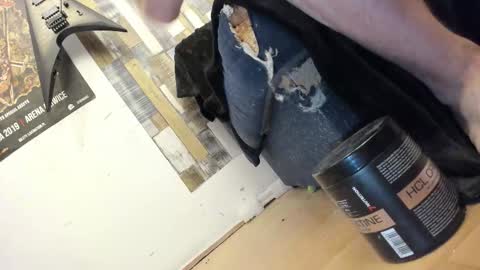 Snapshot of xchris_wildx chatting on 11/06/25, 09:15 Chris Wild online show from 11/06/25, 09:15