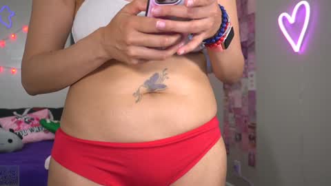 Snapshot of xclusivesecrets chatting on 10/02/25, 07:54 spoil me here online show from 10/02/25, 07:54