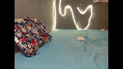 xcreamypussy online show from 03/06/25, 09:14