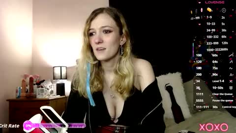Snapshot of xelliee_rosex chatting on 09/30/25, 10:31 EllieeRose online show from 09/30/25, 10:31