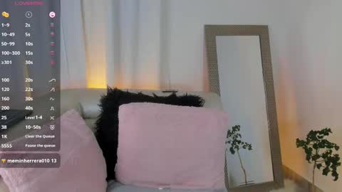 xena_bush online show from 05/17/26, 09:28