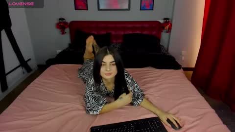 Emma online show from 02/28/25, 01:36