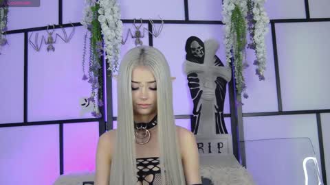 xenomy online show from 10/28/25, 07:45